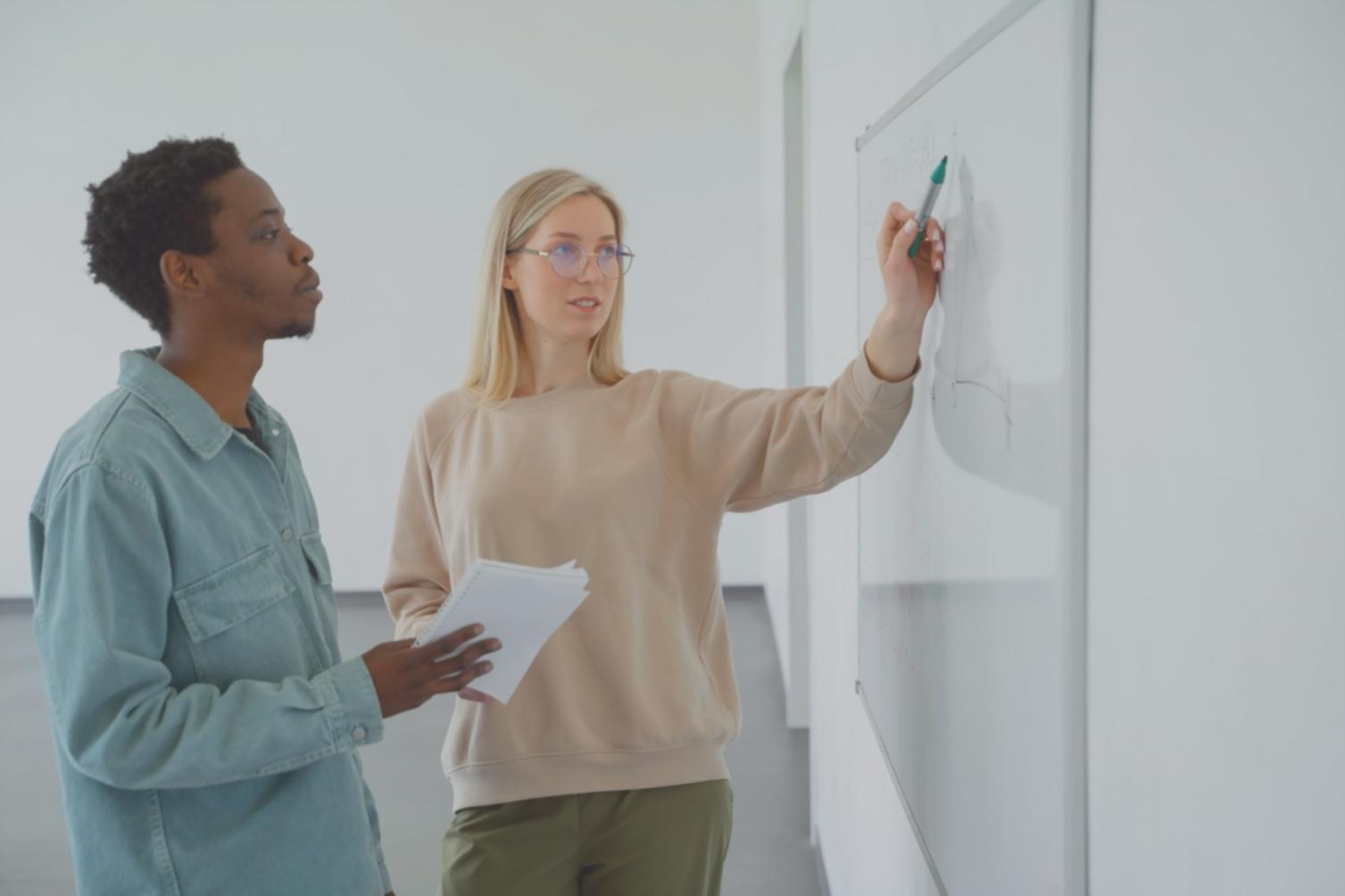 Praxisnahe Arbeit mit echten Budgetszenarien